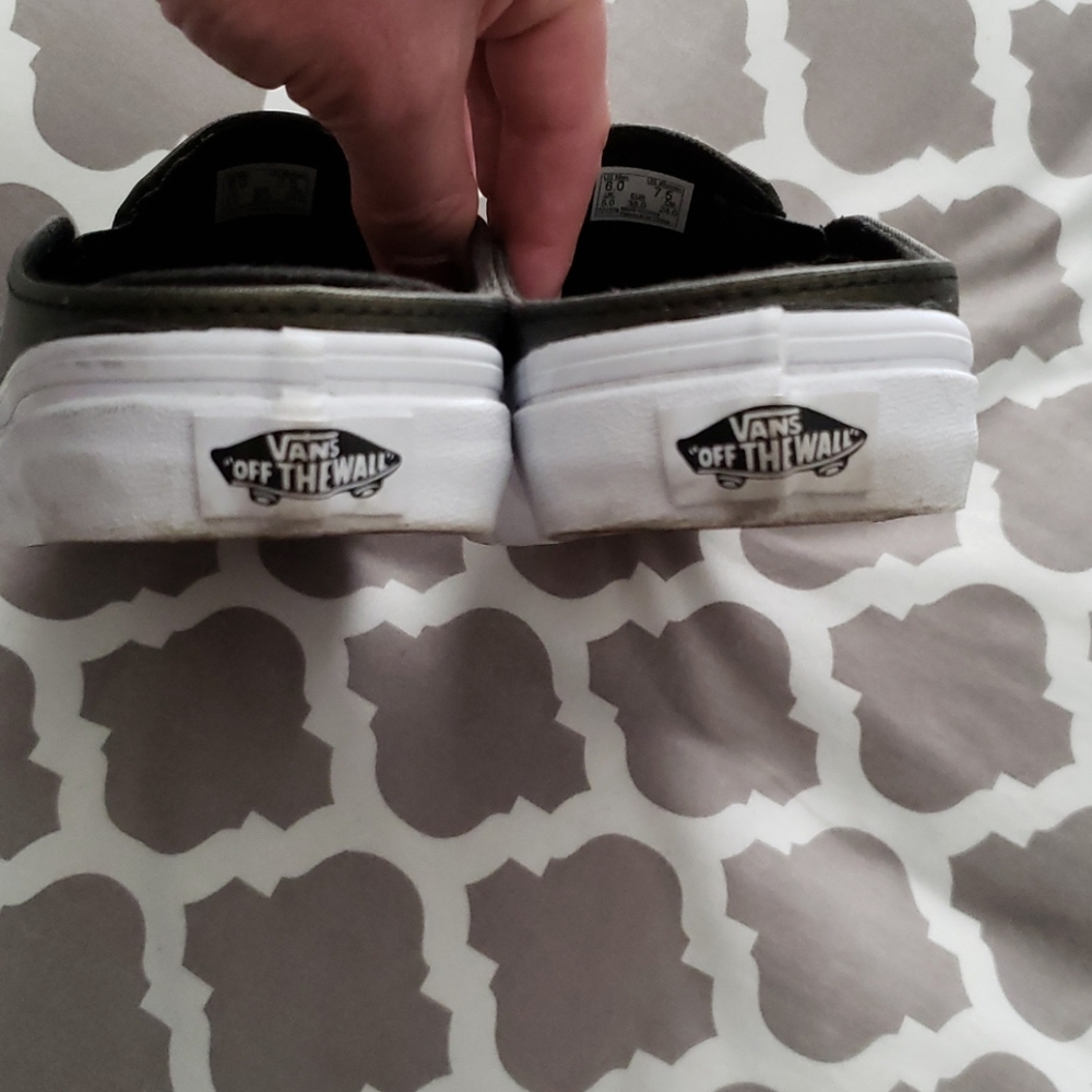 Vans - Picture 5 of 7